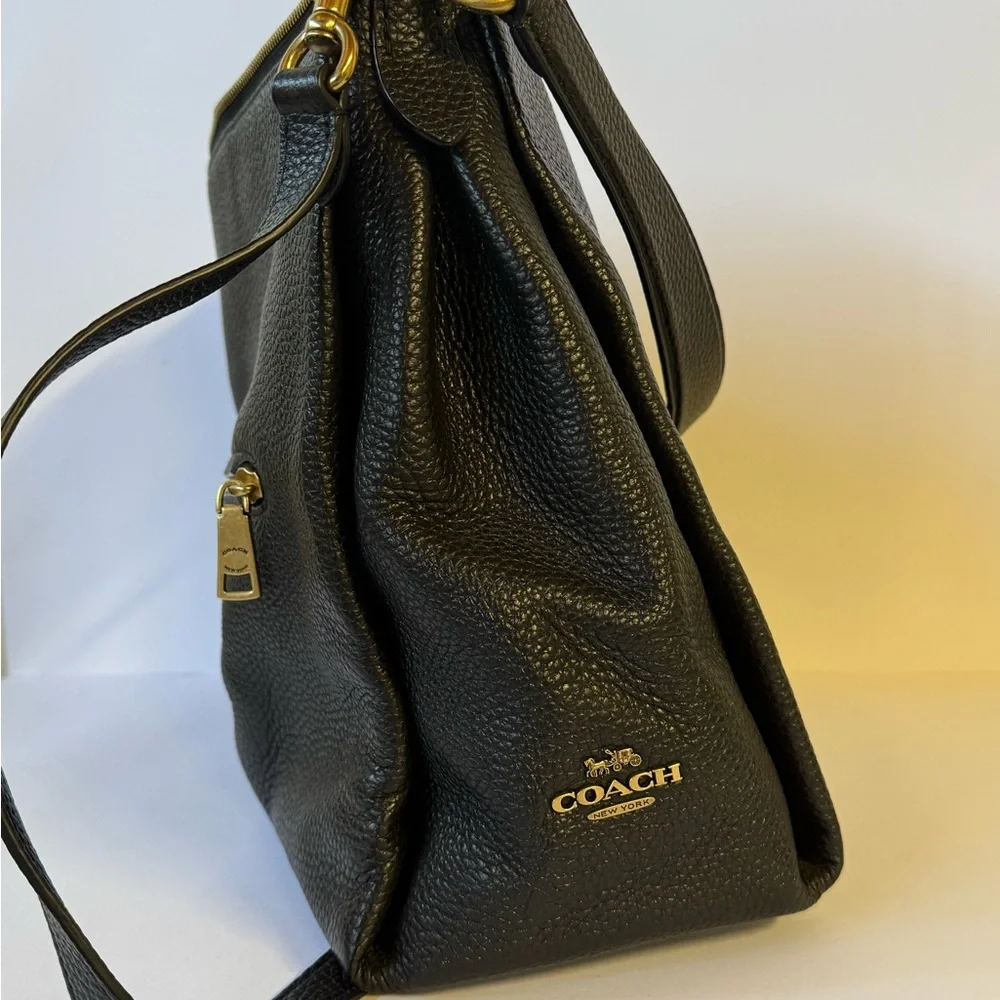Coach Black Pebbled Leather Shoulder Bag with Gold Hardware - Picture 5 of 8